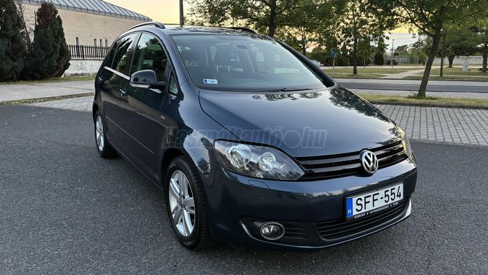 VOLKSWAGEN GOLF PLUS 1.2 TSI Trendline 86 LE vonóhoroggal (személyautó)