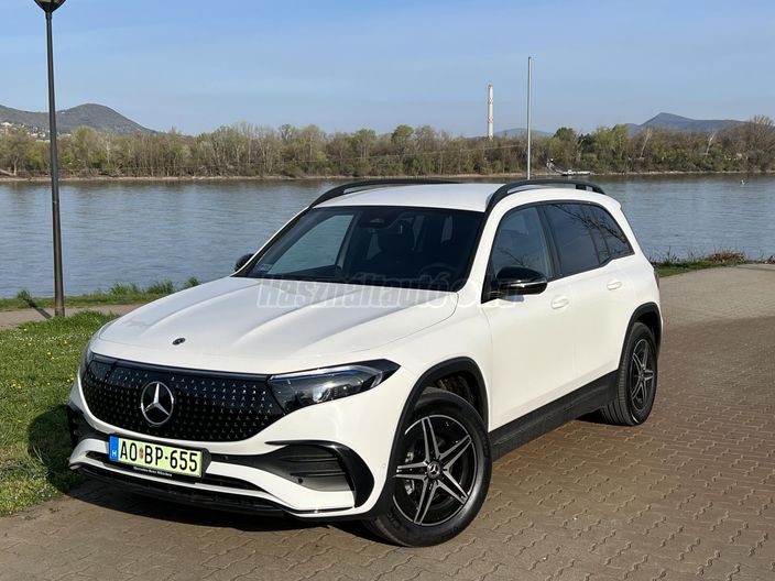 MERCEDES-BENZ EQB 300 4Matic