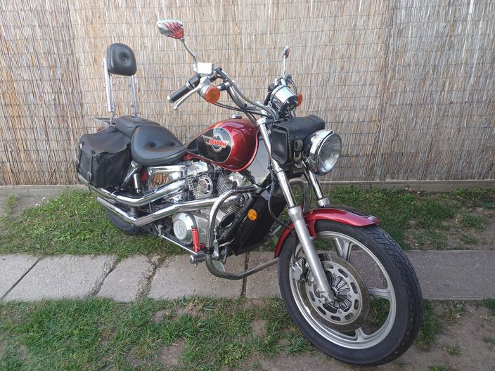 HONDA VT 1100 C2