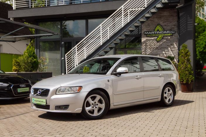 www.martincar.hu további 92 db Extra HD fénykép a VOLVO minden apró részletéről !!