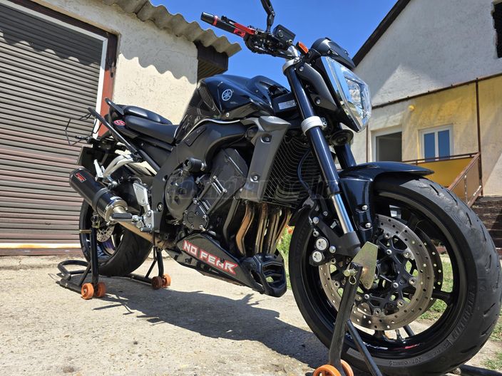 YAMAHA FZ1