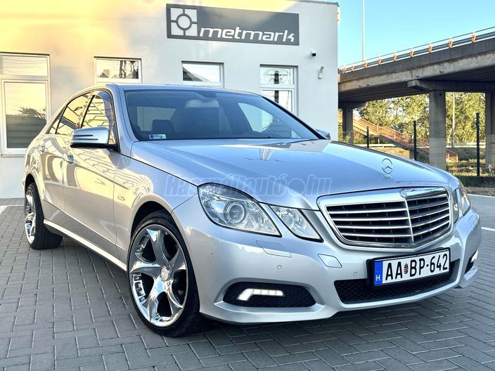 MERCEDES-BENZ E 220 CDI BlueEFFICIENCY Avantgarde (Automata)
