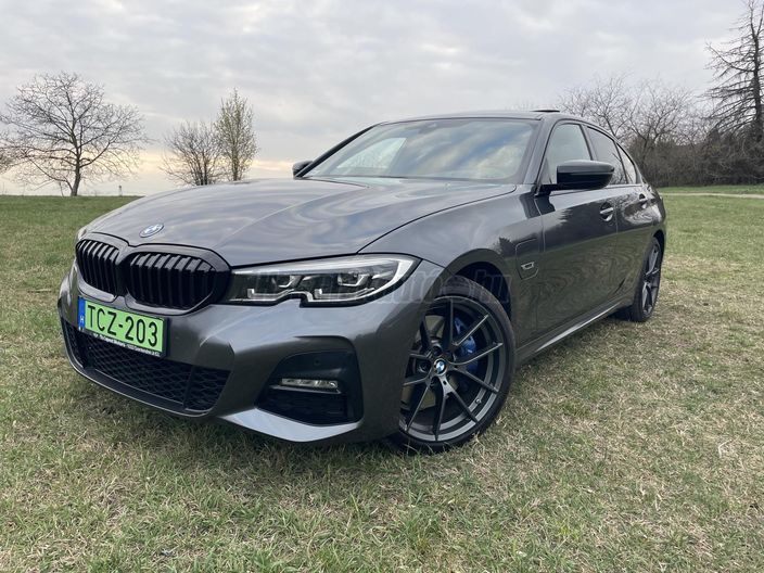 BMW 330 330e xDrive M Sport (Automata)