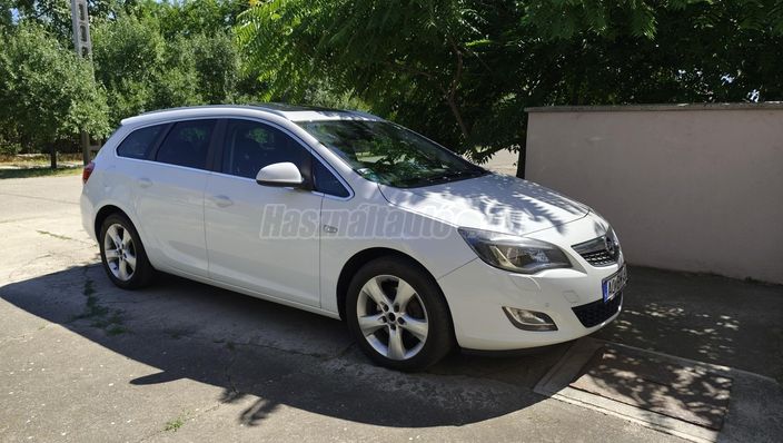 OPEL ASTRA J 2.0 CDTI Sport (Automata)
