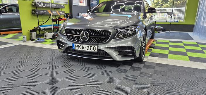 MERCEDES-AMG E 43