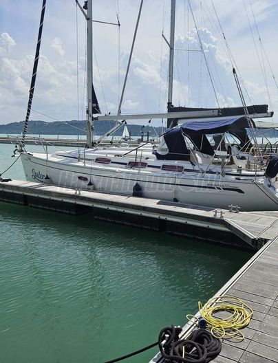 BAVARIA 33 Cruiser