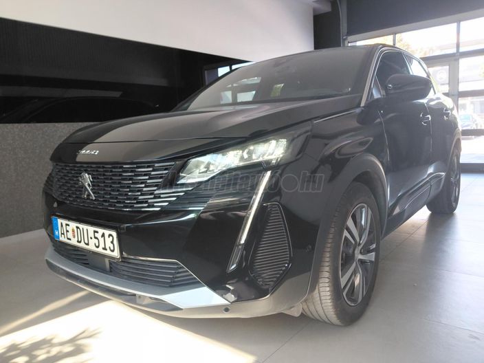 PEUGEOT 3008 1.2 PureTech Allure
