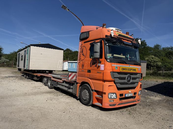 MERCEDES-BENZ Actros 2644