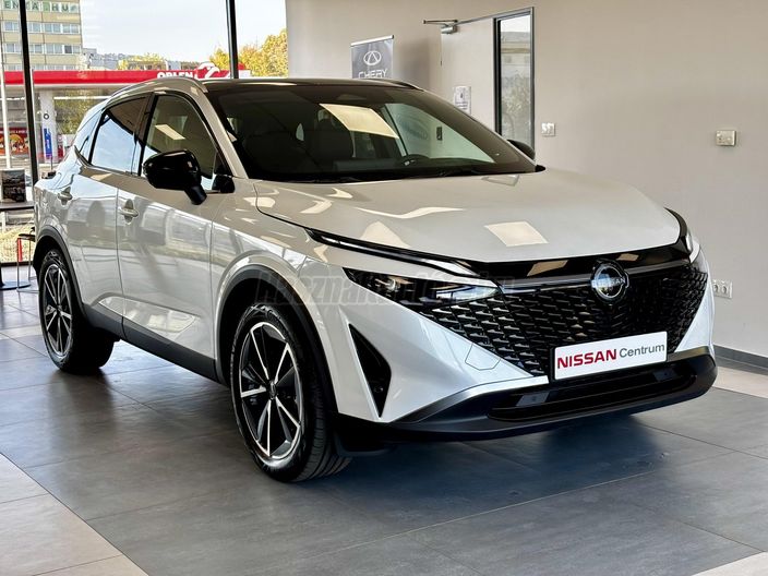 NISSAN QASHQAI 1.3 DIG-T Mild Tekna 4WD X-Tronic