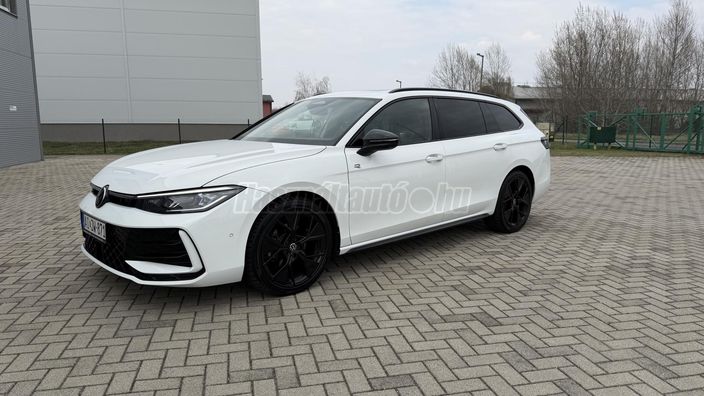 VOLKSWAGEN PASSAT Variant 2.0 TDI R-Line DSG