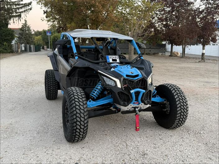 CAN-AM MAVERICK