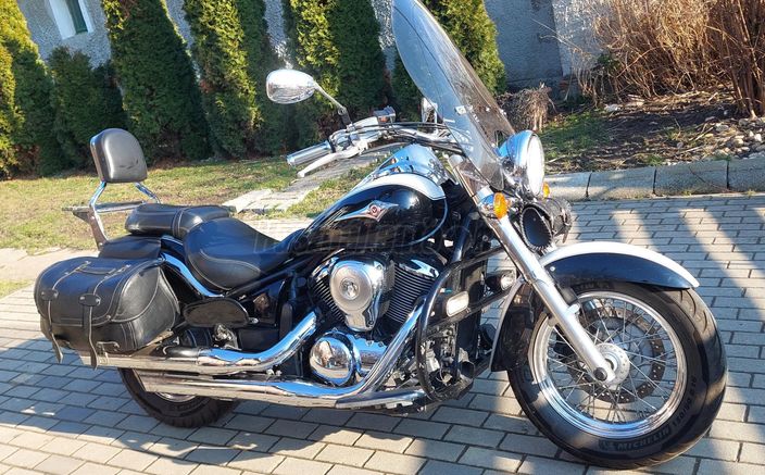 KAWASAKI VN 900 CLASSIC