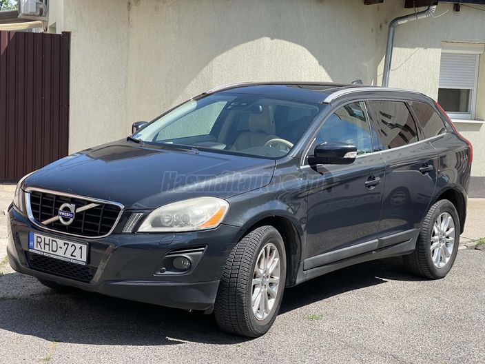 VOLVO XC60 2.4 D Summum