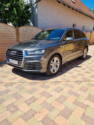 AUDI Q7 3.0 V6 TDI quattro Tiptronic ic [7 személy]