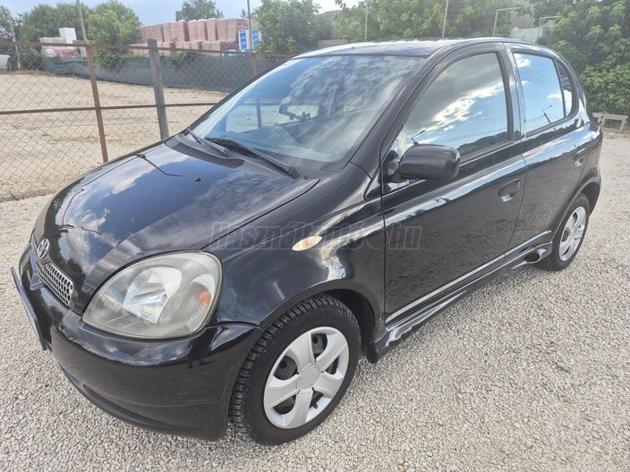 TOYOTA YARIS 1.0