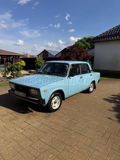 LADA 2105