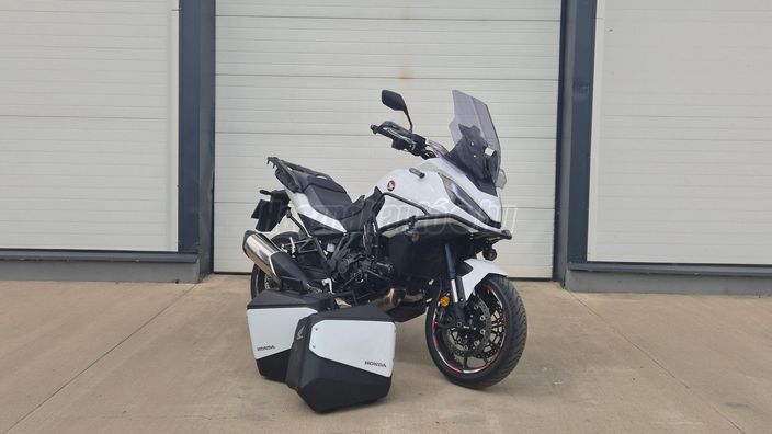 HONDA NT 1100 D
