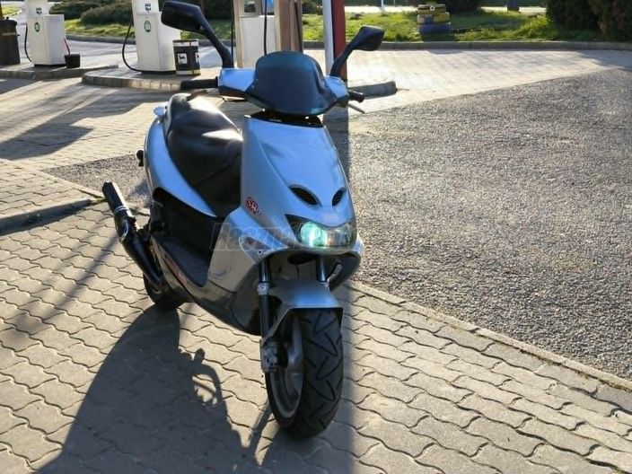 APRILIA SR 125