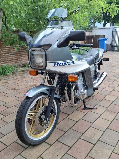 HONDA CB 900