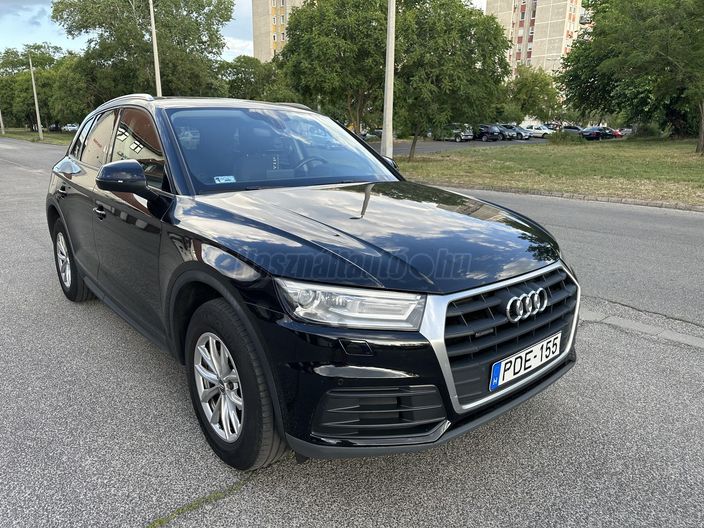 AUDI Q5 2.0 TDI Design quattro S-tronic