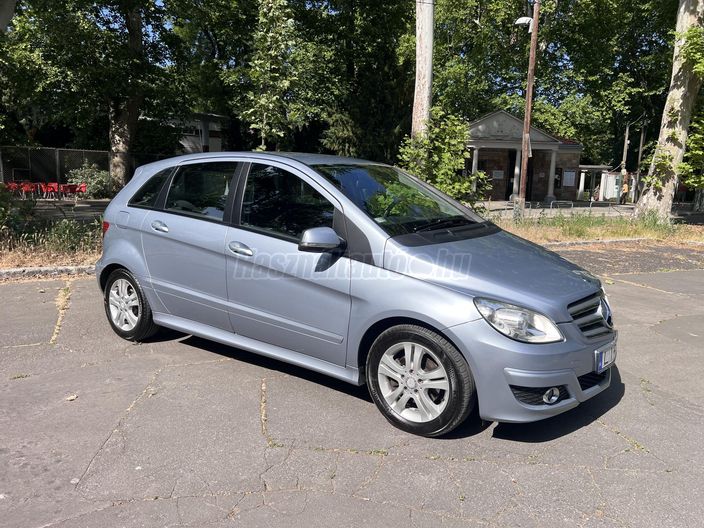 MERCEDES-BENZ B 180 CDI