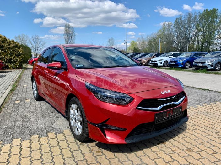 Kia Ceed 5ajtós 1.5 T-GDI Silver :: Több színben!