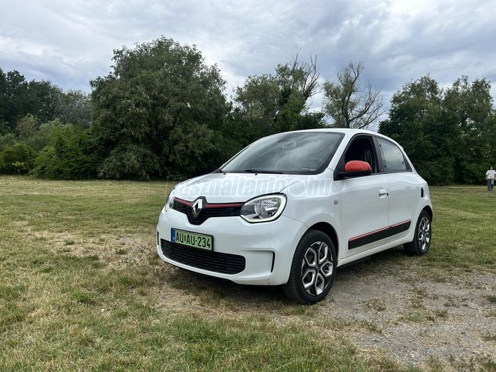 RENAULT TWINGO