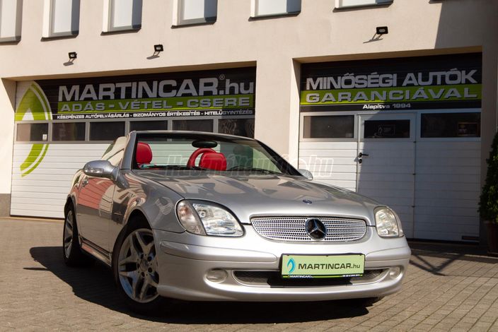 www.martincar.hu további 71 db Extra HD fénykép az SLK 200 minden apró részletéről !!