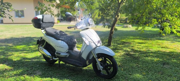 APRILIA SCARABEO 300