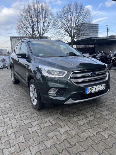 FORD KUGA 1.5 EcoBoost Titanium