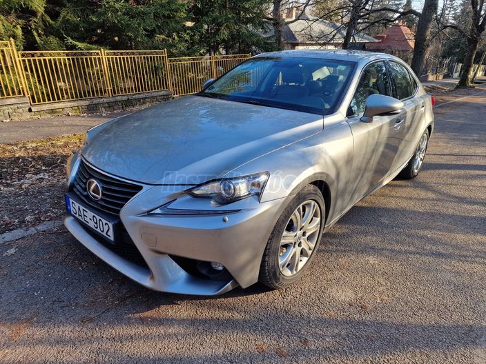 LEXUS IS 300h Executive Plus CVT