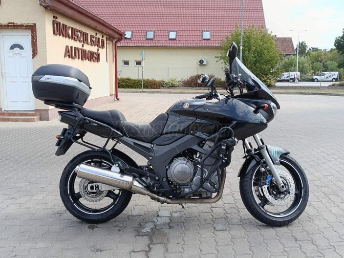 YAMAHA TDM 900
