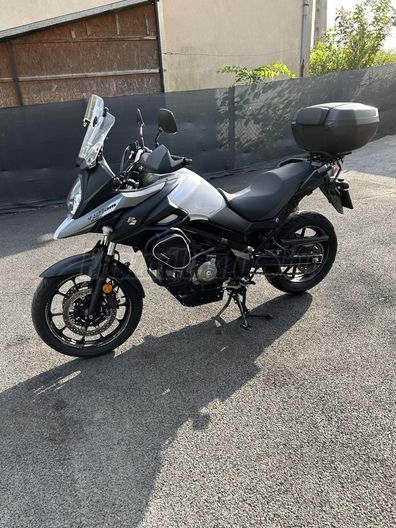 SUZUKI DL 650