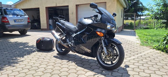 HONDA VFR 800