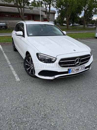 MERCEDES-BENZ E 300 de T 4Matic 9G-TRONIC EQ Power