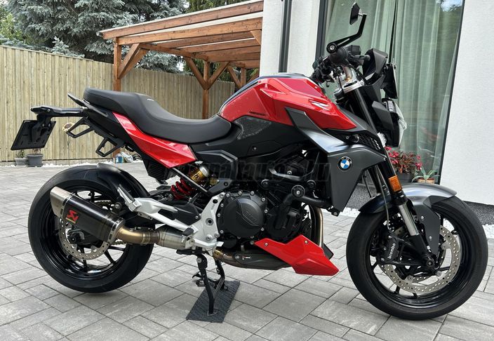 BMW F 900 R