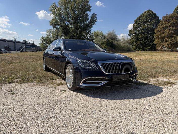 MERCEDES-MAYBACH S560