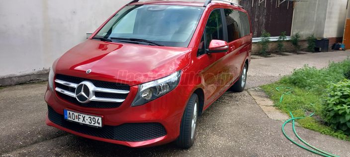 MERCEDES-BENZ V-OSZTÁLY V 220 BlueTec d Avantgarde E (Automata)