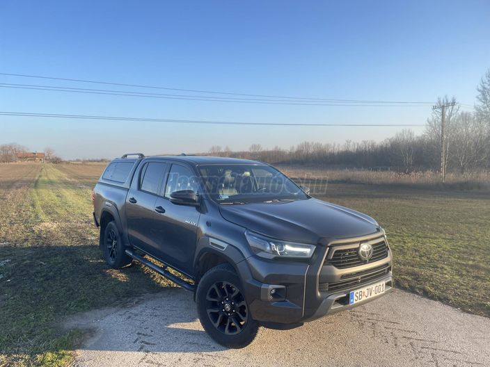 TOYOTA HILUX 2.8 D-4D 4x4 Double Invincible (Automata)