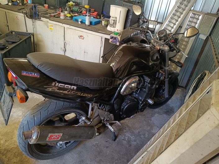 SUZUKI GSF 1200 (BANDIT)