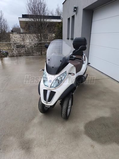 PIAGGIO MP3 500