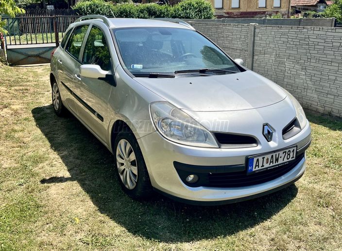 RENAULT CLIO 1.2 16V Authentique