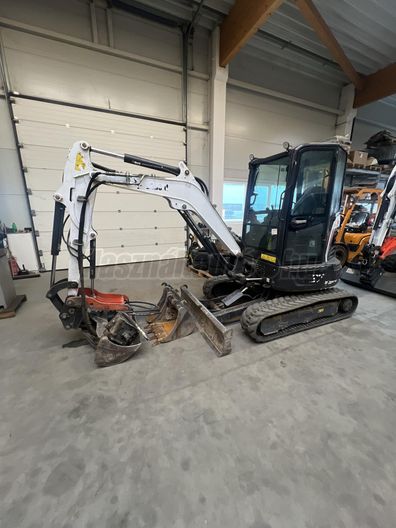 BOBCAT E27