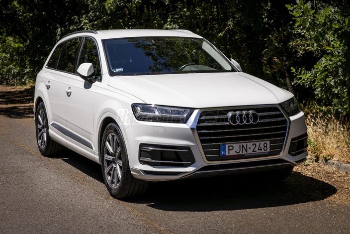 AUDI Q7 3.0 V6 TDI quattro Tiptronic ic [7 személy]