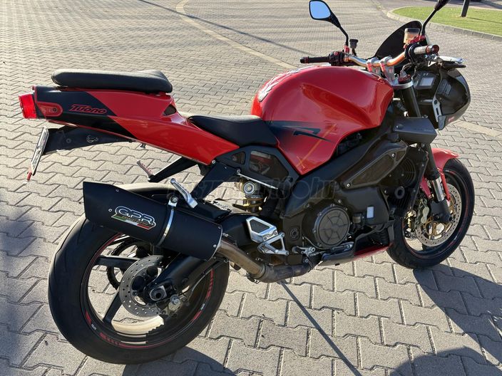 APRILIA TUONO 1000
