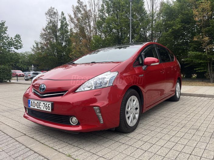TOYOTA PRIUS+ 1.8 HSD Executive e-CVT