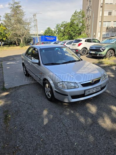 MAZDA 323