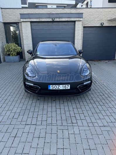 PORSCHE PANAMERA GTS PDK