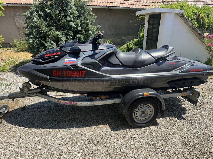 SEA-DOO RXT-XRS