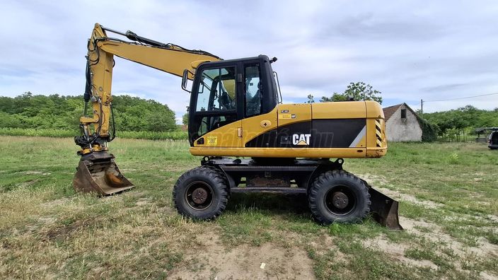CATERPILLAR M 316D TILTROTÁTOR
